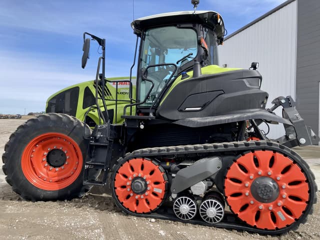 Image of CLAAS Axion 960TT equipment image 4