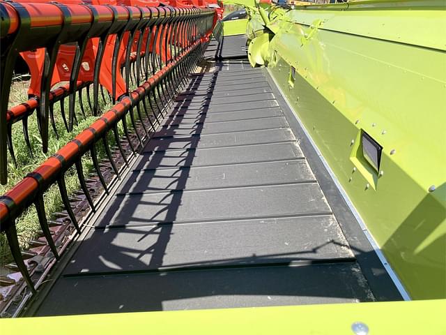 Image of CLAAS 1230 Convio equipment image 2