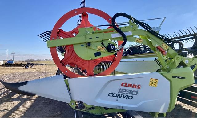 Image of CLAAS 1230 Convio equipment image 1