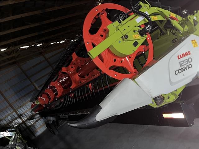 Image of CLAAS 1230 Convio equipment image 1