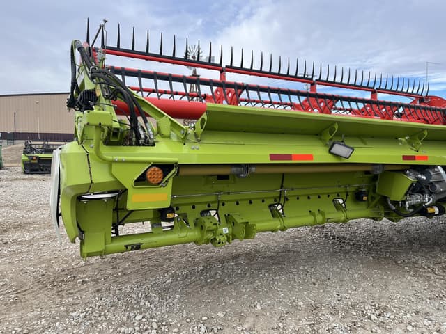 Image of CLAAS Convio Flex 1230 equipment image 2