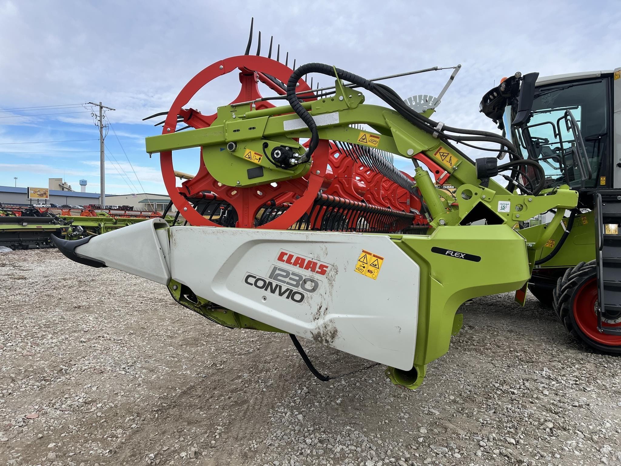 2023 CLAAS Convio Flex 1230 Equipment Image0