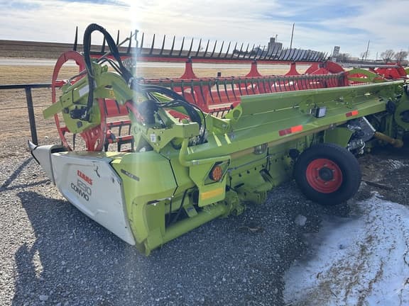 Image of CLAAS Convio Flex 1230 equipment image 2