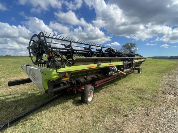 2023 CLAAS Convio Flex 1230 Equipment Image0