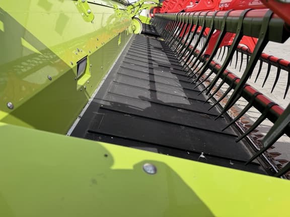 Image of CLAAS 1530 Convio equipment image 2