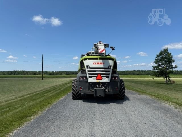 Image of CLAAS Jaguar 930 equipment image 4