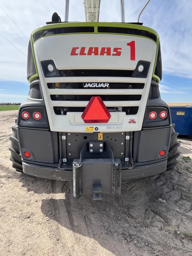 Image of CLAAS Jaguar 990 equipment image 3