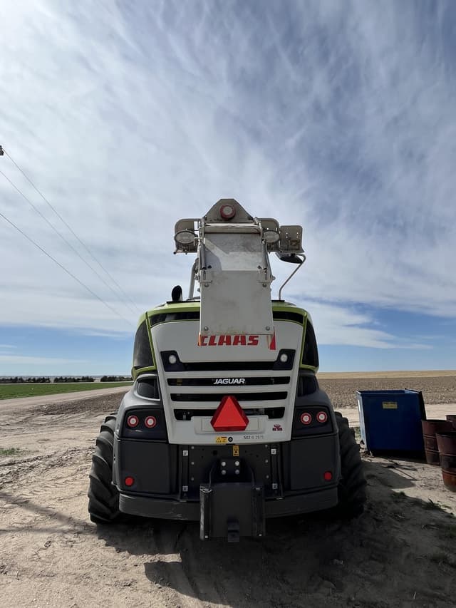 Image of CLAAS Jaguar 990 equipment image 4