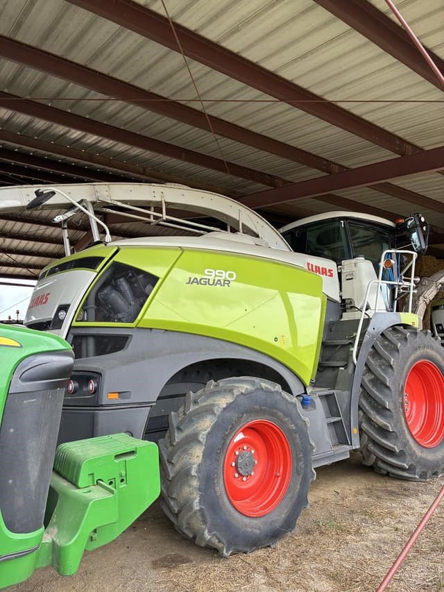 Image of CLAAS Jaguar 990 equipment image 2