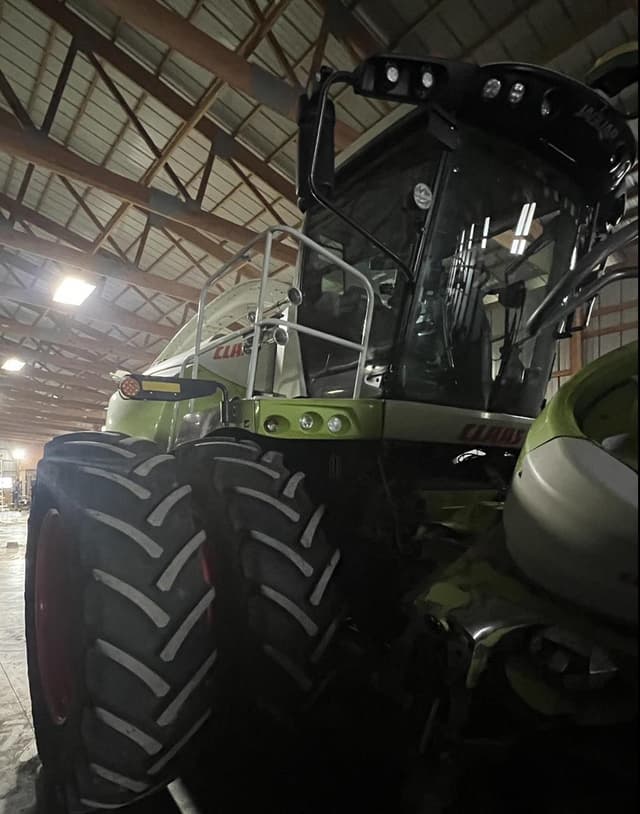 Image of CLAAS Jaguar 990 equipment image 3