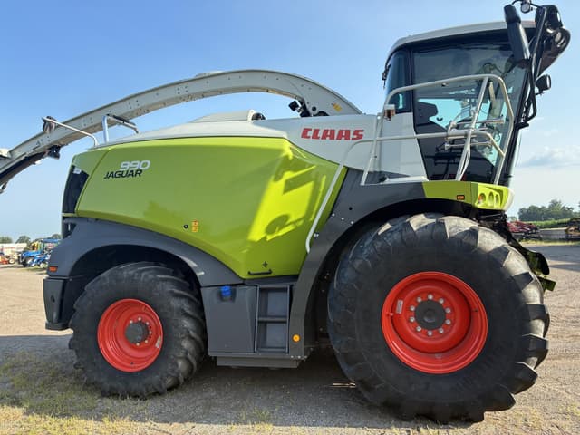 Image of CLAAS Jaguar 990 equipment image 1