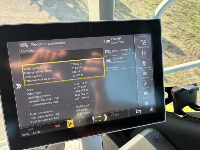 Image of CLAAS Jaguar 990 equipment image 2