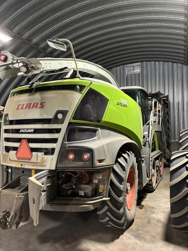 Image of CLAAS Jaguar 990TT equipment image 2