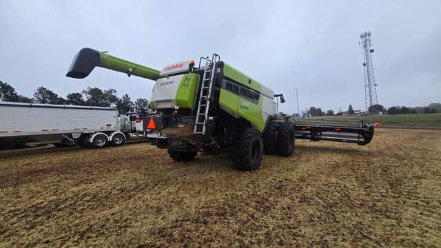 Image of CLAAS Lexion 7500 equipment image 2