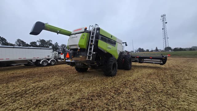 Image of CLAAS Lexion 7500 equipment image 2