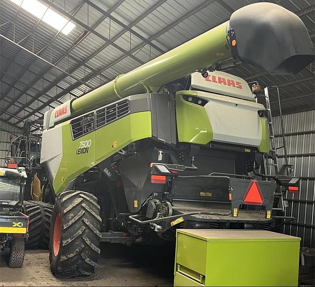 Image of CLAAS Lexion 7500TT equipment image 1