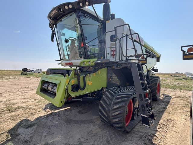 Image of CLAAS Lexion 7500TT equipment image 1