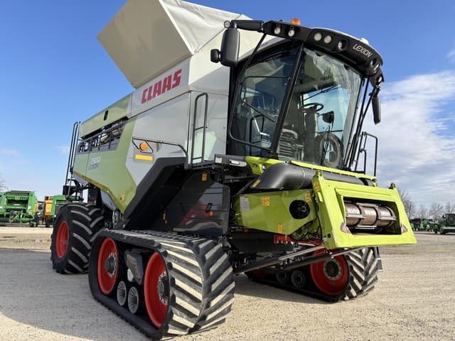 Image of CLAAS Lexion 7500TT equipment image 2