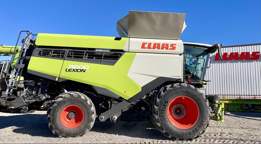 Image of CLAAS Lexion 8600 Primary image