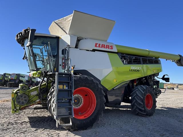 Image of CLAAS Lexion 8600 equipment image 3