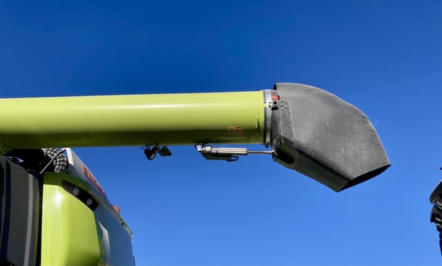 Image of CLAAS Lexion 8600 equipment image 4