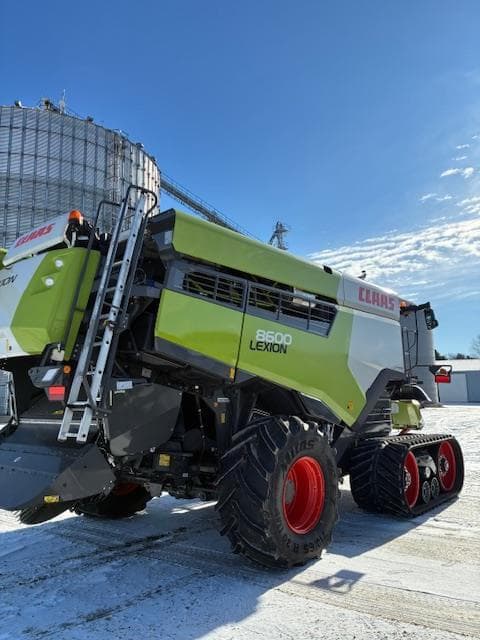Image of CLAAS Lexion 8600TT equipment image 3