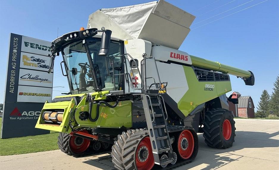 Image of CLAAS Lexion 8600TT Primary image