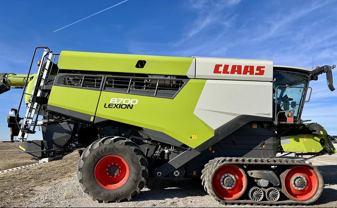 Image of CLAAS Lexion 8700TT Primary image