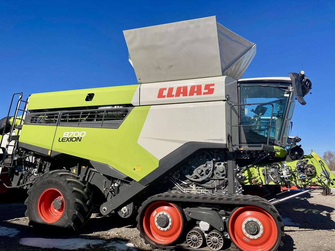 Image of CLAAS Lexion 8700TT Primary image