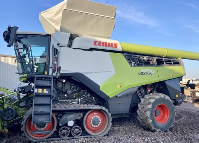 Image of CLAAS Lexion 8700TT equipment image 1