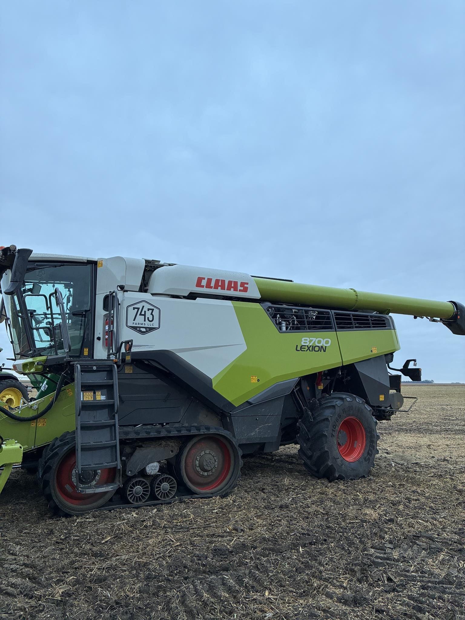2023 CLAAS Lexion 8700TT Equipment Image0