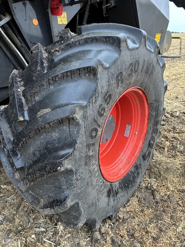 Image of CLAAS Lexion 8700TT equipment image 2