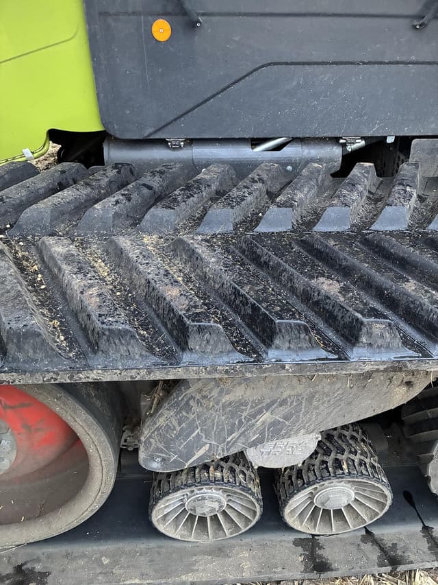Image of CLAAS Lexion 8700TT equipment image 1