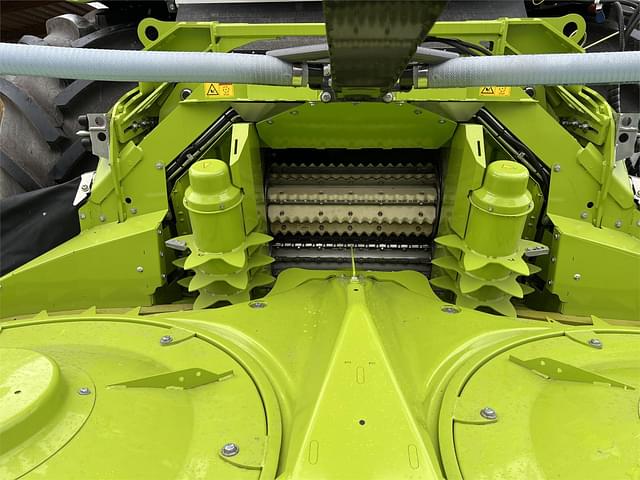 Image of CLAAS Orbis 600 equipment image 4