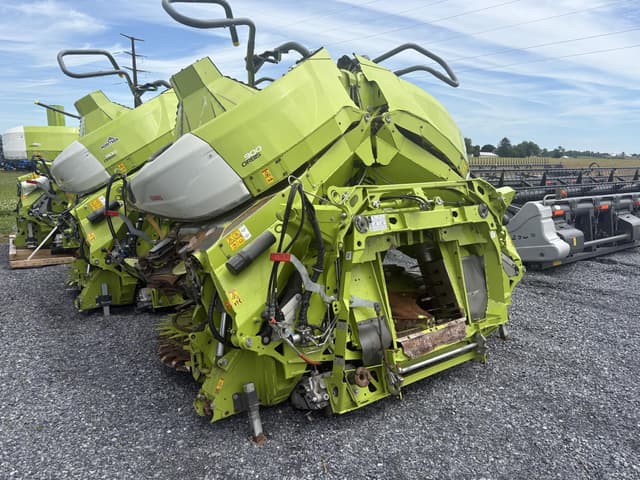 Image of CLAAS Orbis 900 equipment image 1
