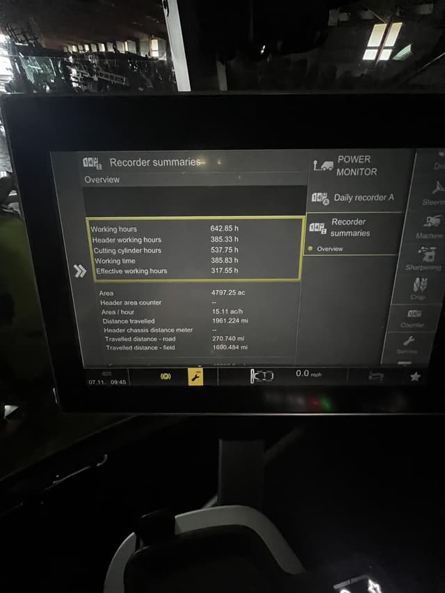 Image of CLAAS Orbis 900 equipment image 4