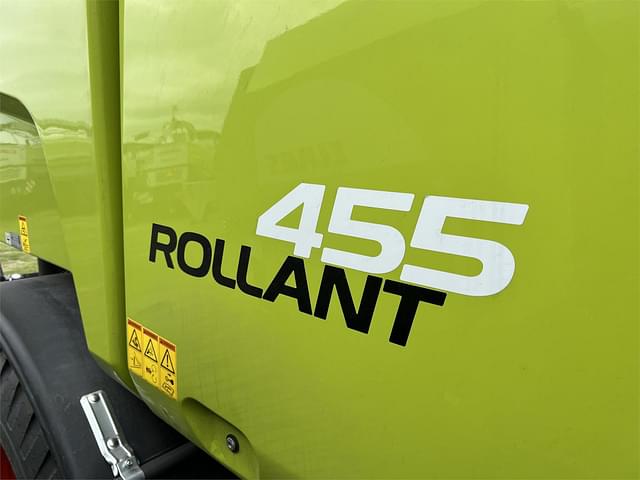 Image of CLAAS Rollant 455 equipment image 4