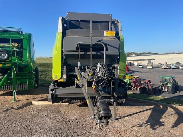 Image of CLAAS Variant 480RF equipment image 1