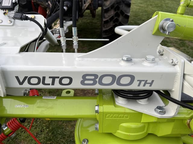 Image of CLAAS Volto 800TH equipment image 3