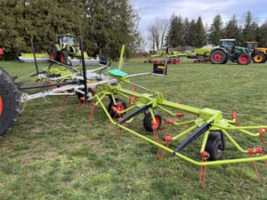 2023 CLAAS Volto 800TH Image