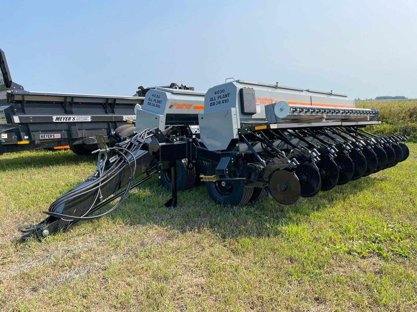 2024 CrustBuster 4030 Equipment Image0