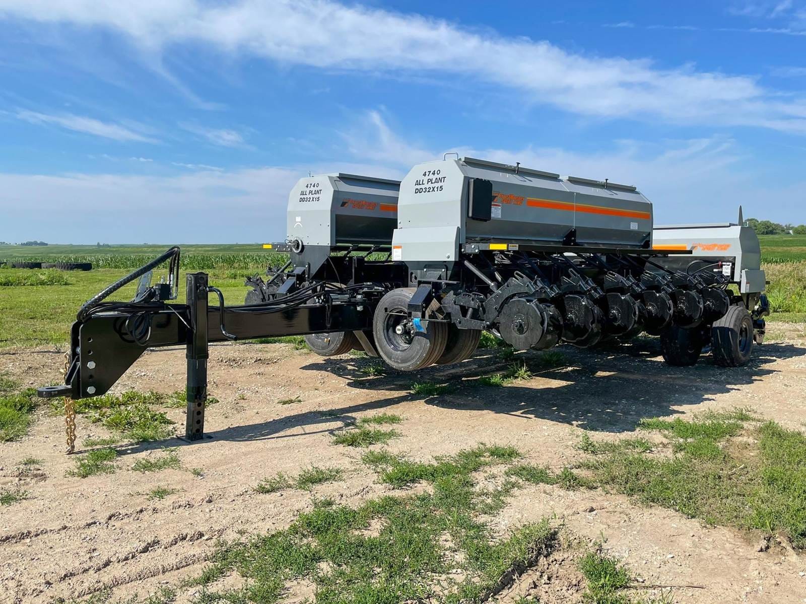 2024 CrustBuster 4740 Equipment Image0