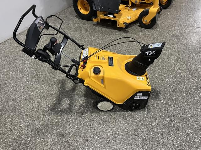 Image of Cub Cadet 1X21LHP equipment image 1