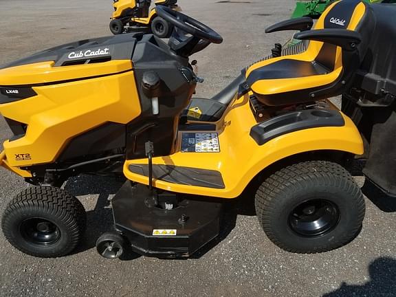 Image of Cub Cadet LT42E equipment image 2