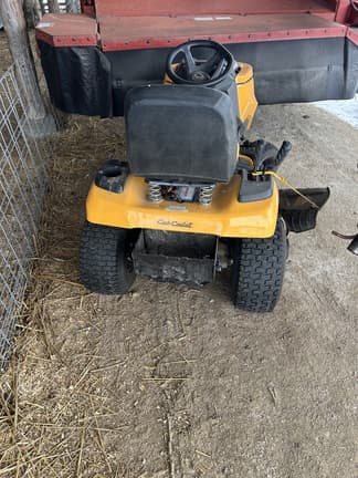 Image of Cub Cadet XT1 LT46 equipment image 1