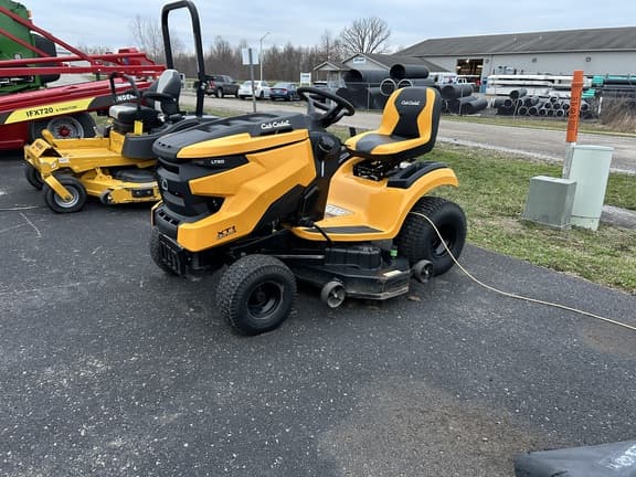 Image of Cub Cadet XT1 LT50 equipment image 3