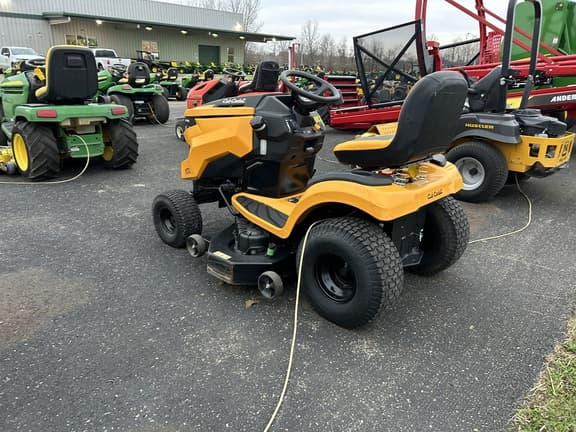 Image of Cub Cadet XT1 LT50 equipment image 4