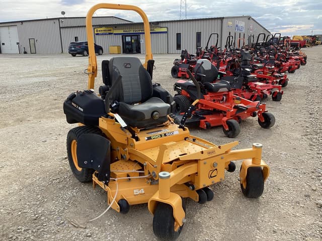 Image of Cub Cadet Pro Z 554L equipment image 3