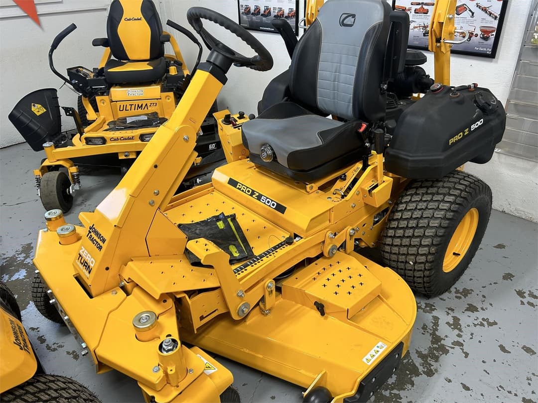 Image of Cub Cadet Pro Z 500 Image 1