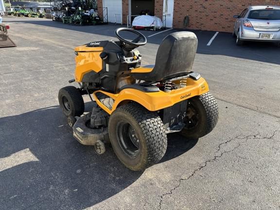 Image of Cub Cadet XT1 ST54 equipment image 2